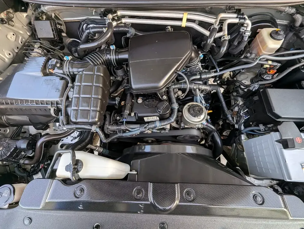 TOYOTA PRADO 2016 VXR FULL OPTION V4 2.7L GCC IN EXCELLENT CONDITION - Image 14