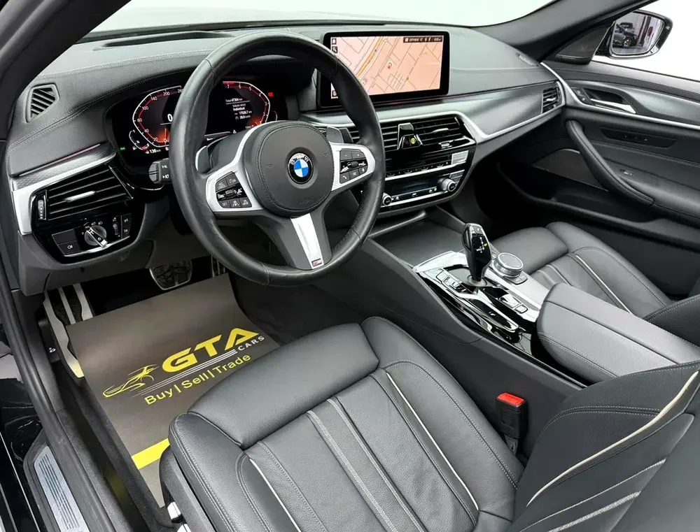 2023 BMW 540i M-Sport, 2027 BMW Warranty + Service Pack, Full BMW Service History, Low Km, GCC - Image 10