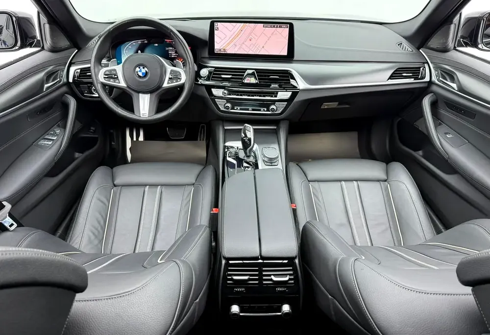 2023 BMW 540i M-Sport, 2027 BMW Warranty + Service Pack, Full BMW Service History, Low Km, GCC - Image 13