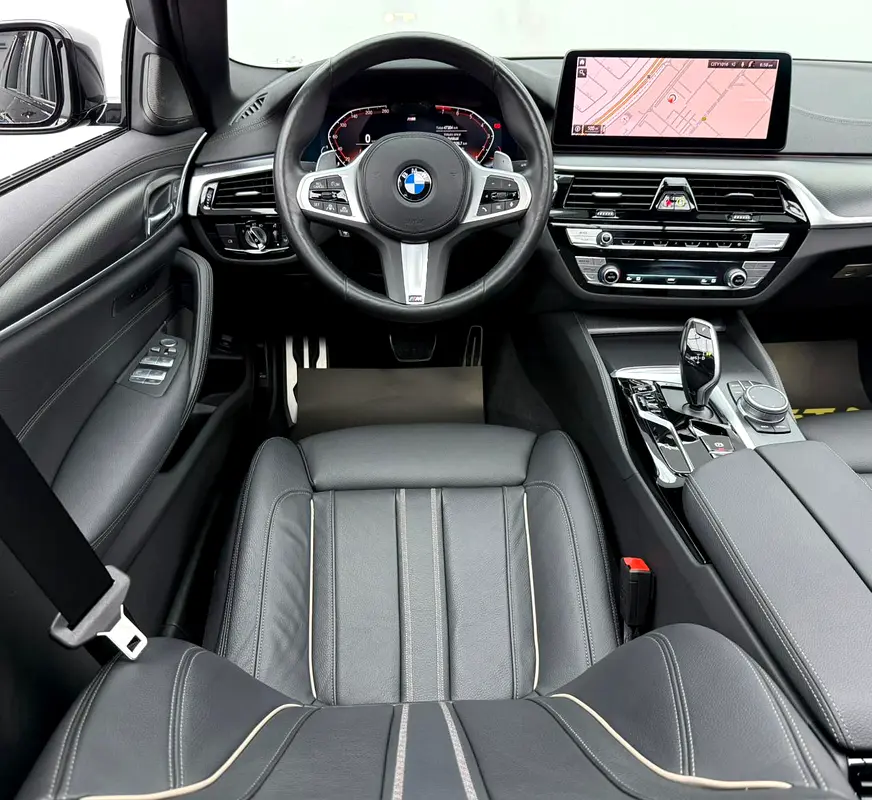 2023 BMW 540i M-Sport, 2027 BMW Warranty + Service Pack, Full BMW Service History, Low Km, GCC - Image 14