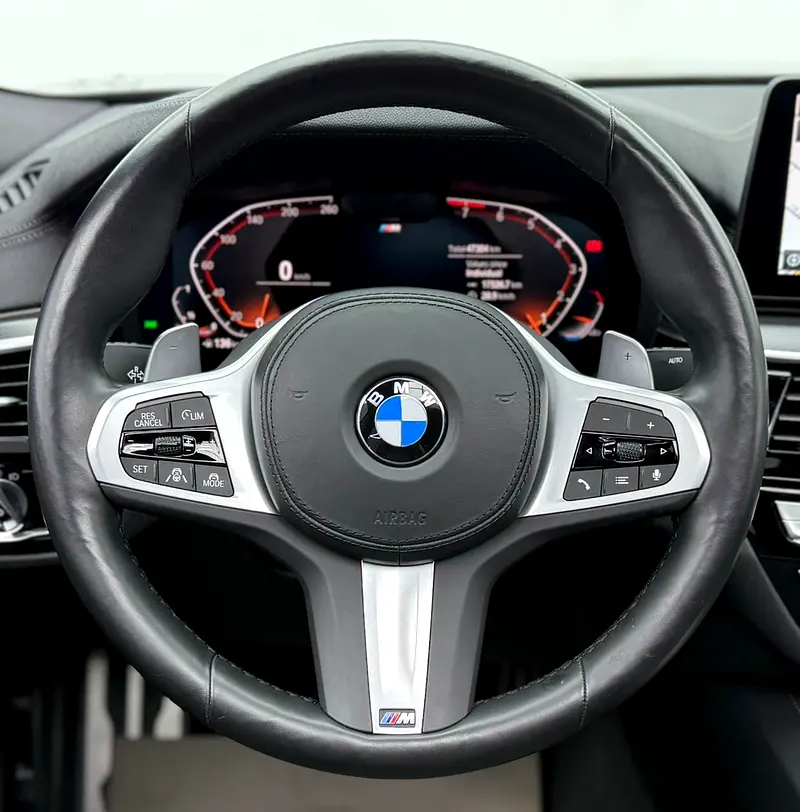 2023 BMW 540i M-Sport, 2027 BMW Warranty + Service Pack, Full BMW Service History, Low Km, GCC - Image 15