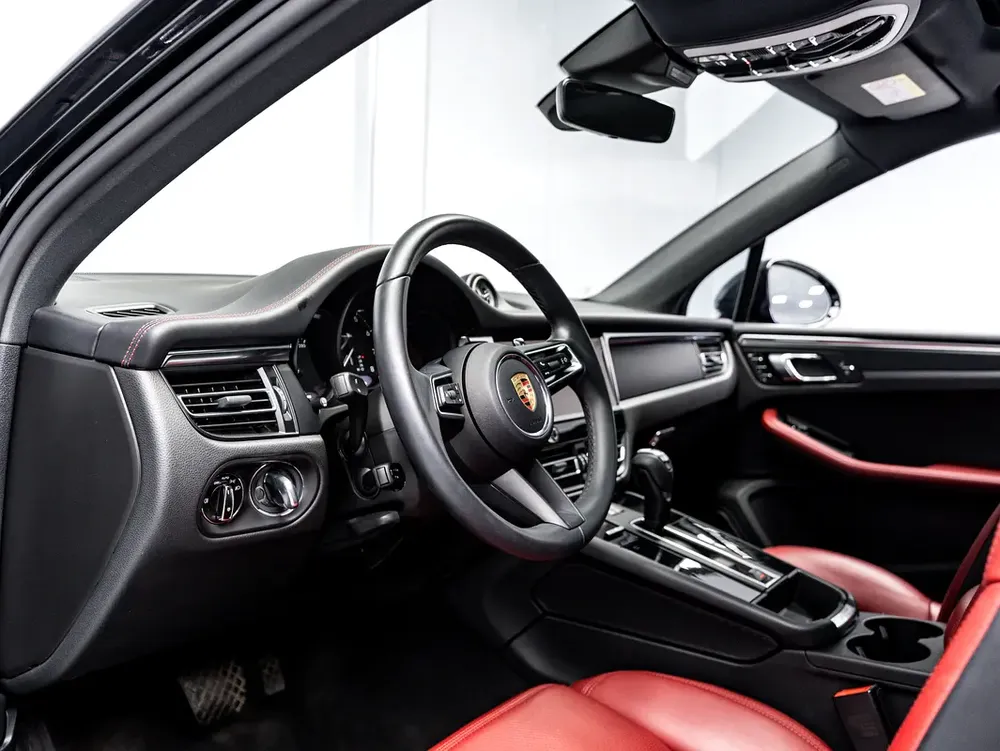The BEST Ramadan Offer in the UAE - Limited Time, February 2028 Porsche Warranty, GCC - Image 11