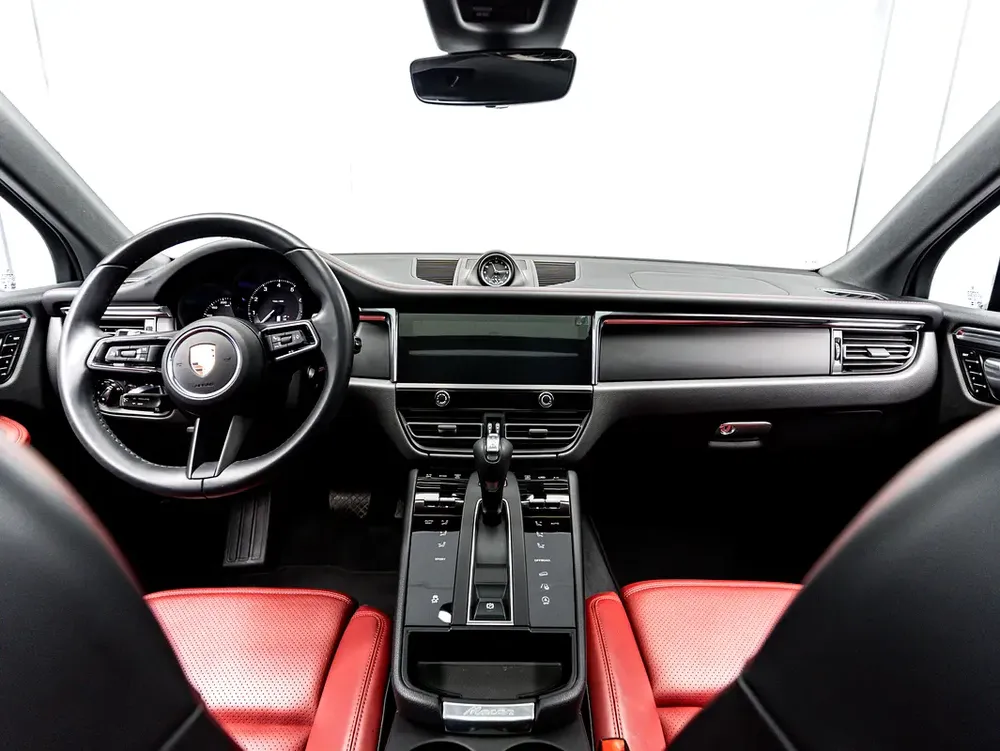 The BEST Ramadan Offer in the UAE - Limited Time, February 2028 Porsche Warranty, GCC - Image 15