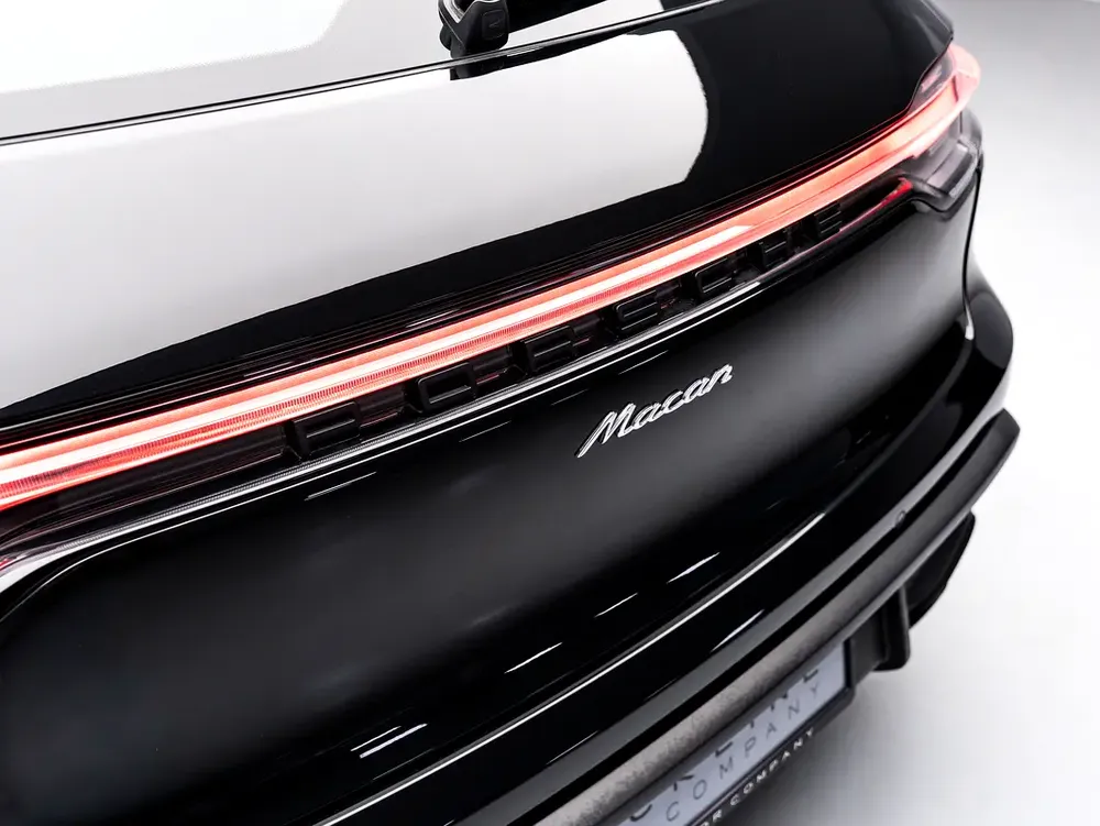 The BEST Ramadan Offer in the UAE - Limited Time, February 2028 Porsche Warranty, GCC - Image 5