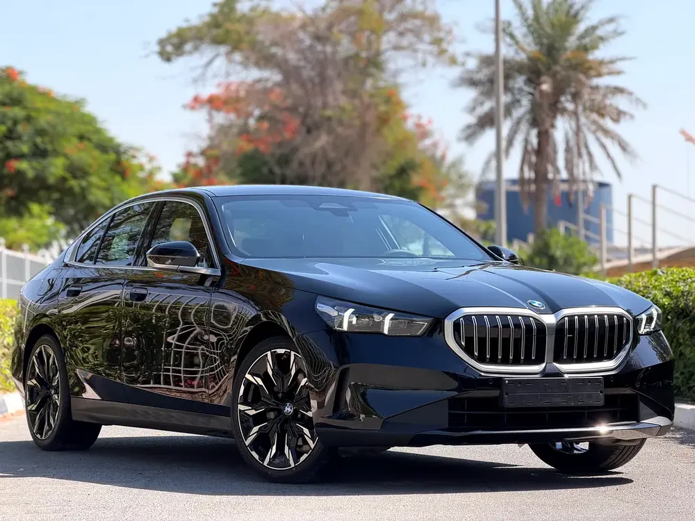 BMW 520i 2026 Under BMW (AGMC) 5 Years Warranty & Service (GCC – Single Owner – Ultra Low Mileag - Image 4