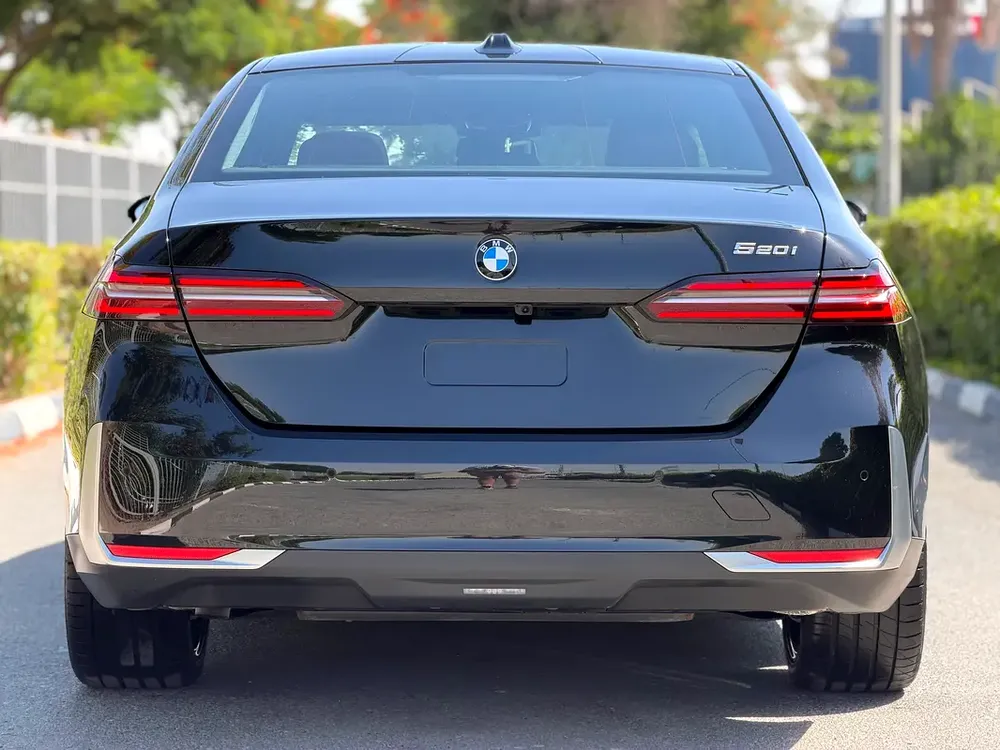 BMW 520i 2026 Under BMW (AGMC) 5 Years Warranty & Service (GCC – Single Owner – Ultra Low Mileag - Image 6