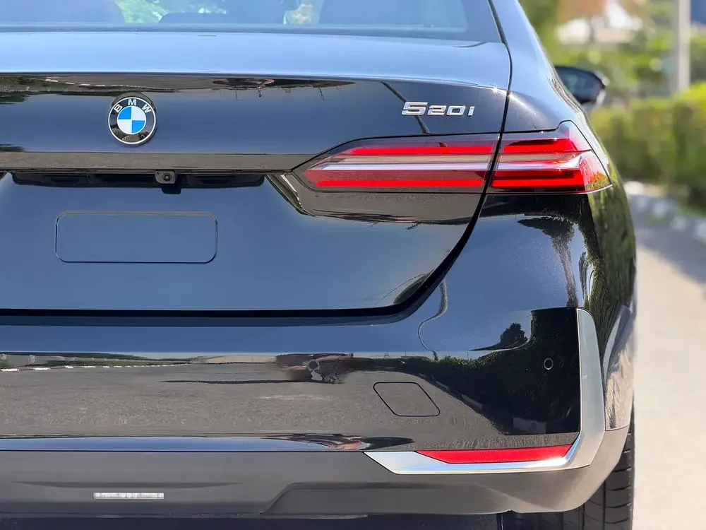 BMW 520i 2026 Under BMW (AGMC) 5 Years Warranty & Service (GCC – Single Owner – Ultra Low Mileag - Image 7