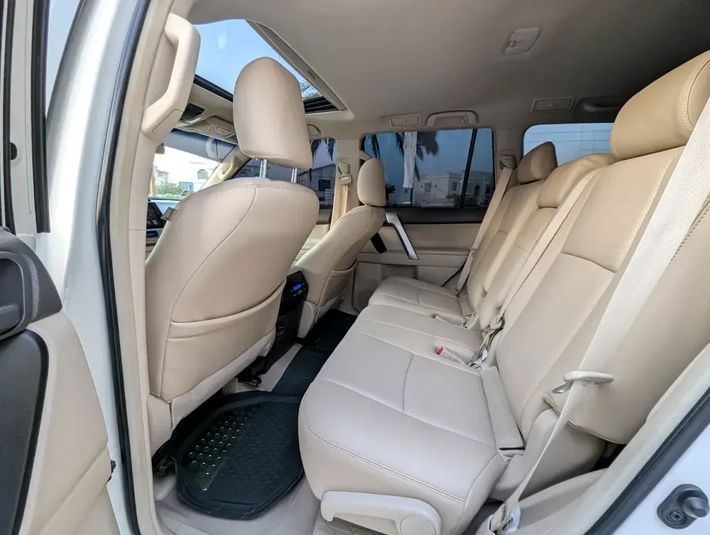 Toyota Prado GXR 2020 GCC Specs GXR Full Option V6 4.0L In Excellent Condition - Image 11