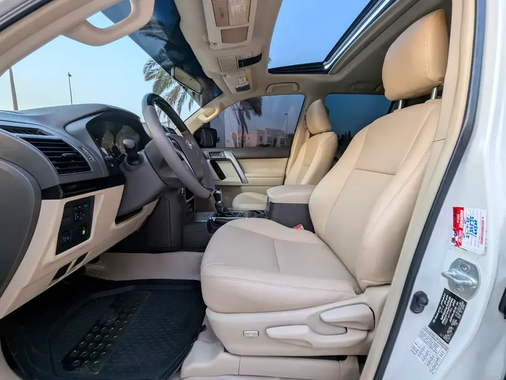 Toyota Prado GXR 2020 GCC Specs GXR Full Option V6 4.0L In Excellent Condition - Image 15
