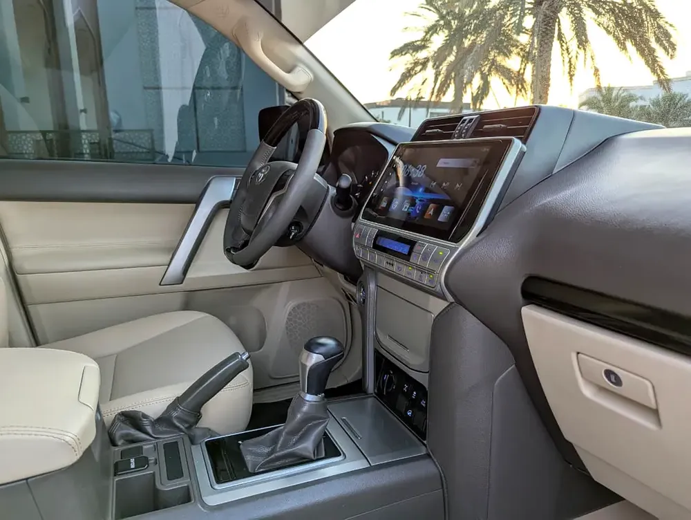 Toyota Prado GXR 2020 GCC Specs GXR Full Option V6 4.0L In Excellent Condition - Image 7