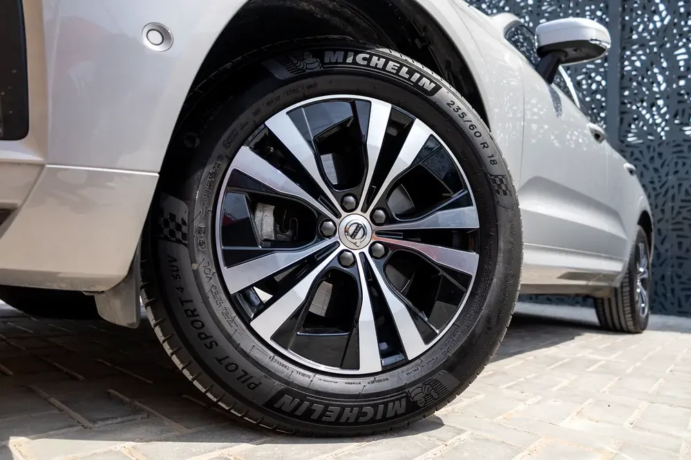 Volvo XC60 B5 Core 2024 GCC | Agency Warranty | Flexible D.P. - Image 9