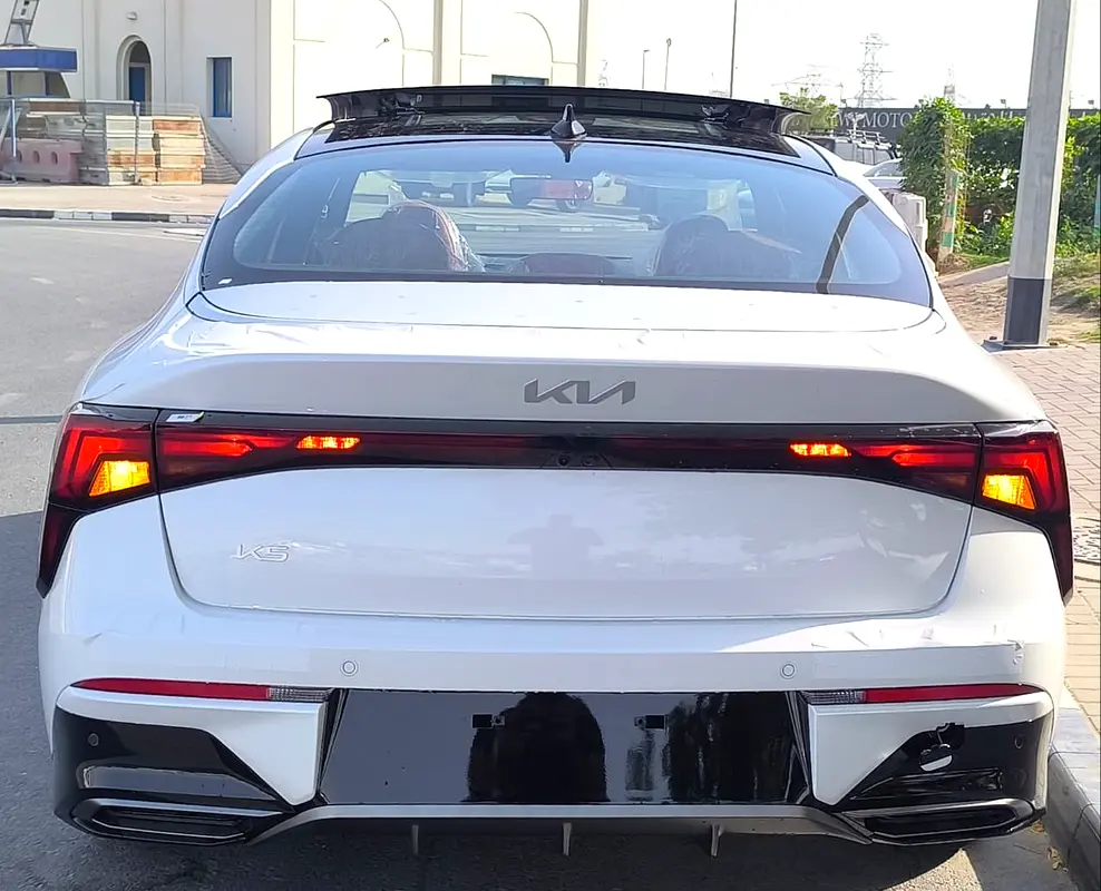 KIA K5 2.5L GCC Specs Full Option 2026 Ready Stock Available for Export Only - Image 19