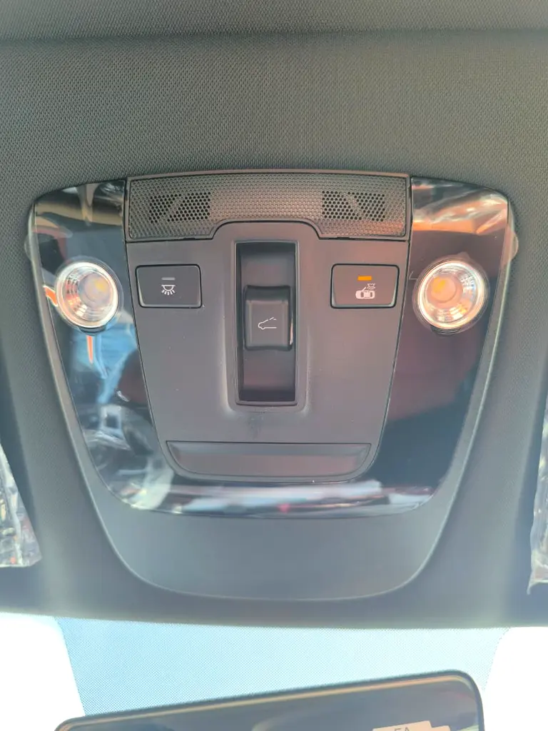 KIA K5 2.5L GCC Specs Full Option 2026 Ready Stock Available for Export Only - Image 8