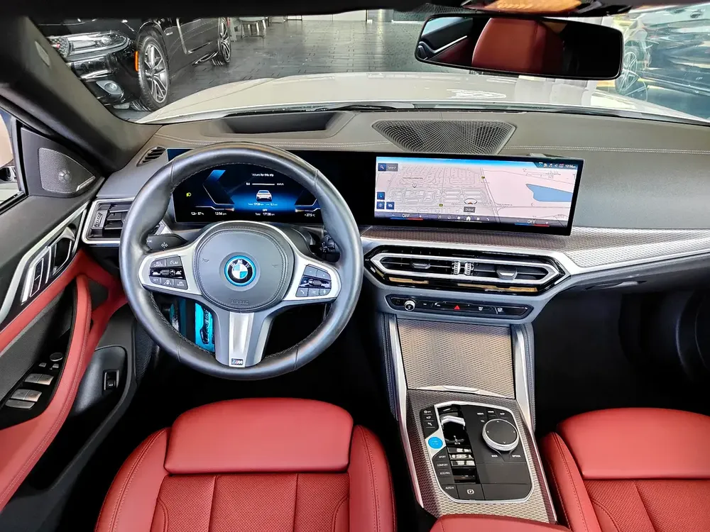 AED 2,340 P.M | 2024 BMW i4 Gran Coupé eDrive35 MSport | BMW Warranty and Service Contract | GCC | - Image 10