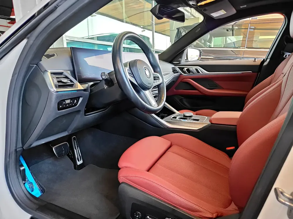 AED 2,340 P.M | 2024 BMW i4 Gran Coupé eDrive35 MSport | BMW Warranty and Service Contract | GCC | - Image 12