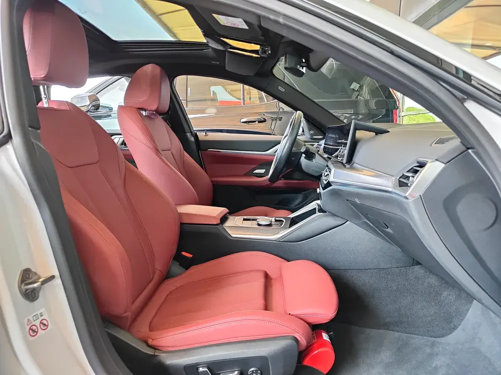 AED 2,340 P.M | 2024 BMW i4 Gran Coupé eDrive35 MSport | BMW Warranty and Service Contract | GCC | - Image 16
