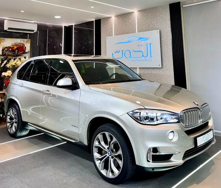 BEST BMW X5 XDRIVE50i || GCC SPECS || ACCIDENT FREE || SINGLE OWNER || FULLY LOADED - Image 14