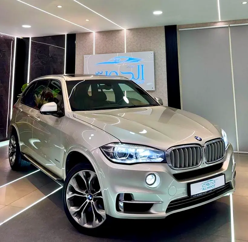 BEST BMW X5 XDRIVE50i || GCC SPECS || ACCIDENT FREE || SINGLE OWNER || FULLY LOADED - Image 7