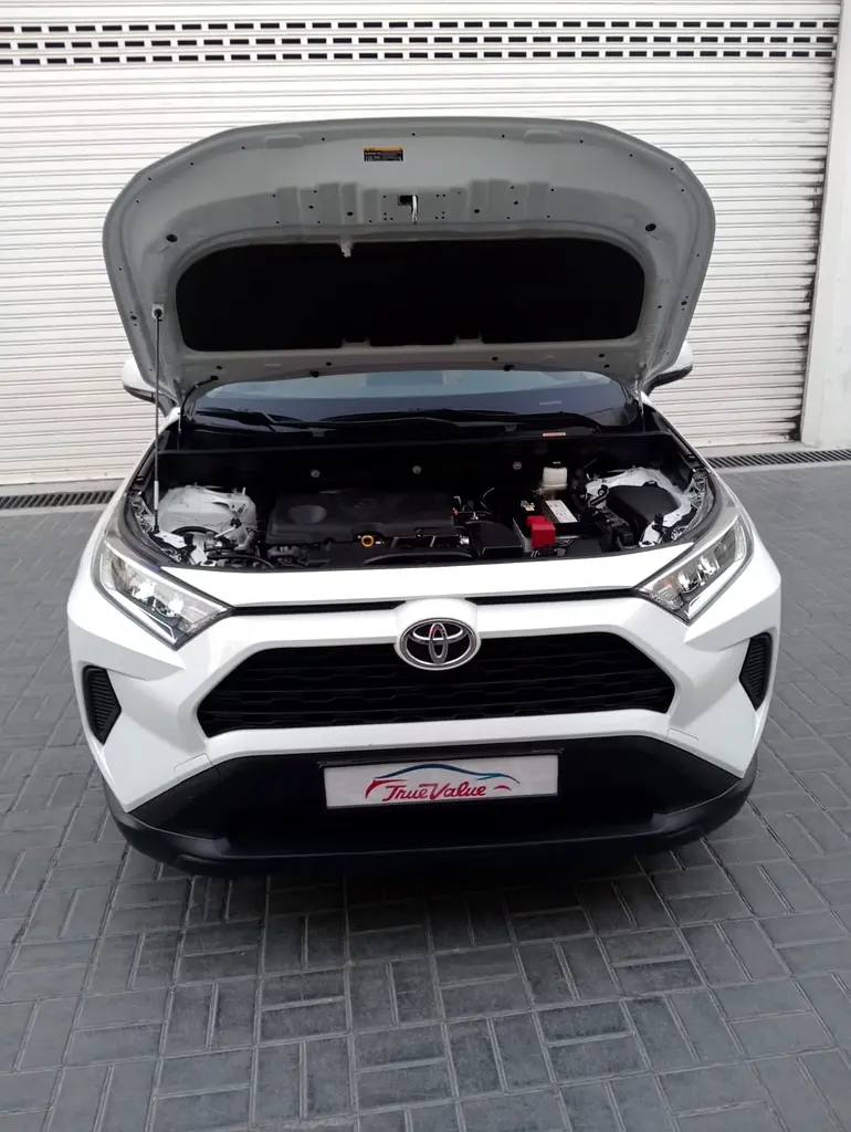 2023 Toyota Rav 4 EX - GCC Specs - Like New! - Image 9