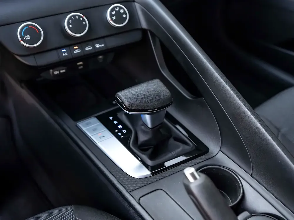 0% DOWN PAYMENT | THE MAY ADVANTAGE | RELIABLE DAILY | ELANTRA SMART | WARRANTY + SERVICE - Image 10