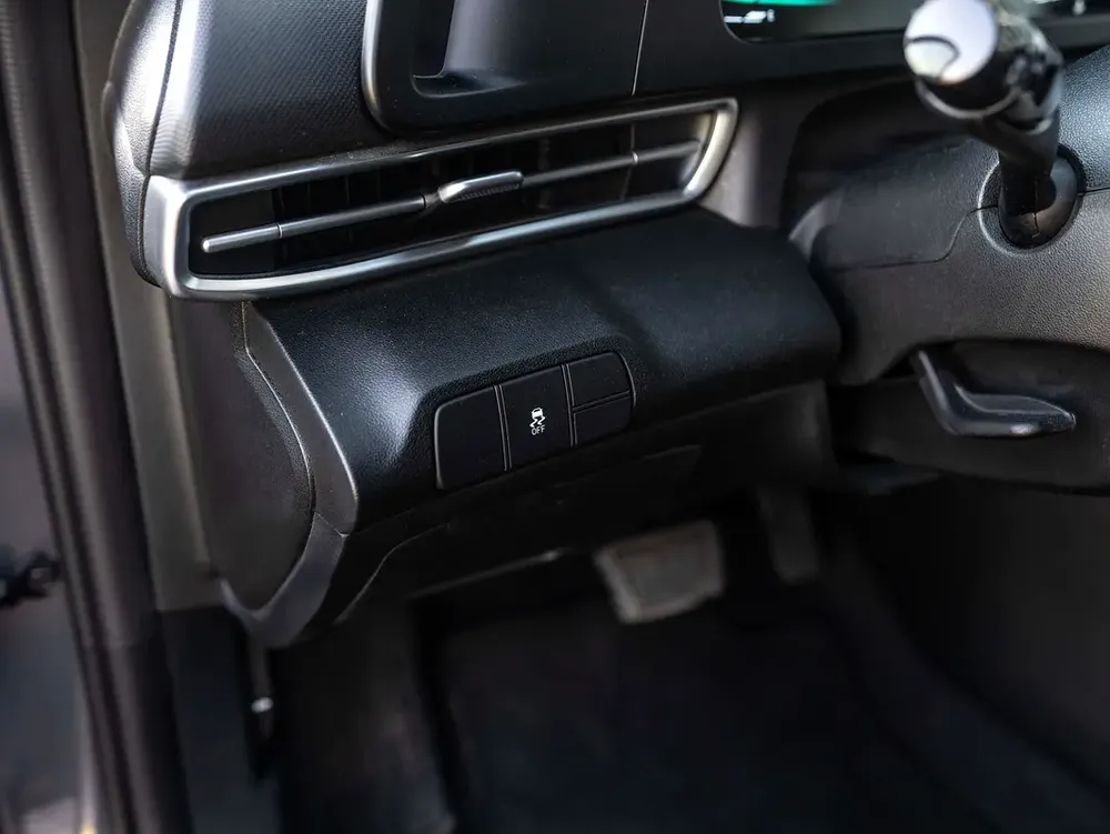 0% DOWN PAYMENT | THE MAY ADVANTAGE | RELIABLE DAILY | ELANTRA SMART | WARRANTY + SERVICE - Image 13