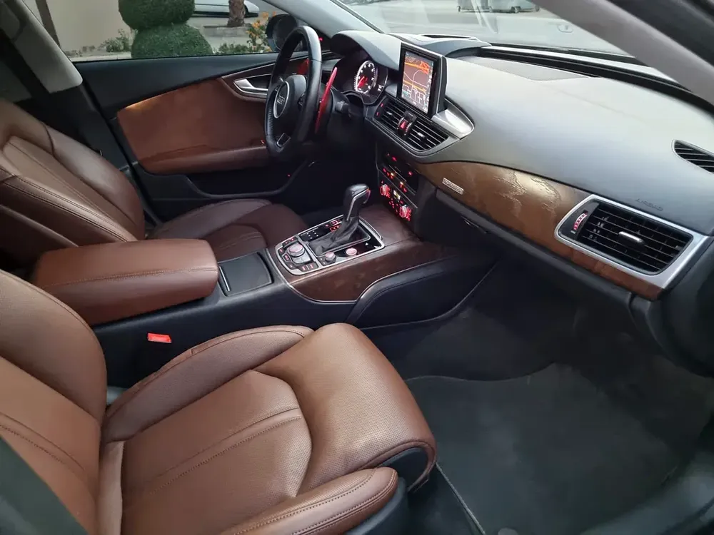 2016 Audi A7 45 TFSI Progress Plus - GCC Specs - Image 8