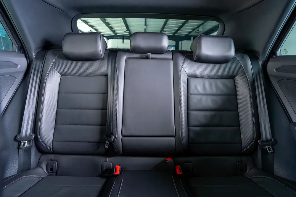 Volkswagen T-ROC R Line Plus-GCC-Al Nabooda Warranty Until 12/2027  Service Contract Until 12/2028 - Image 19