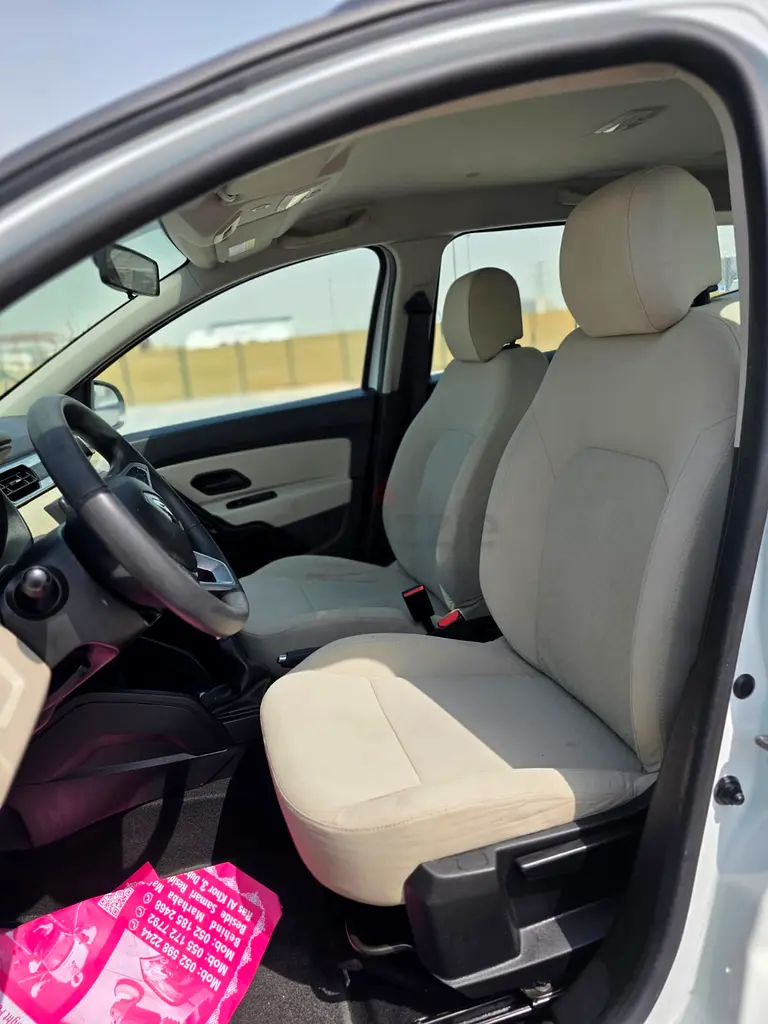 Renault Duster 2020 GCC Specs - Reliable Compact SUV - Image 10