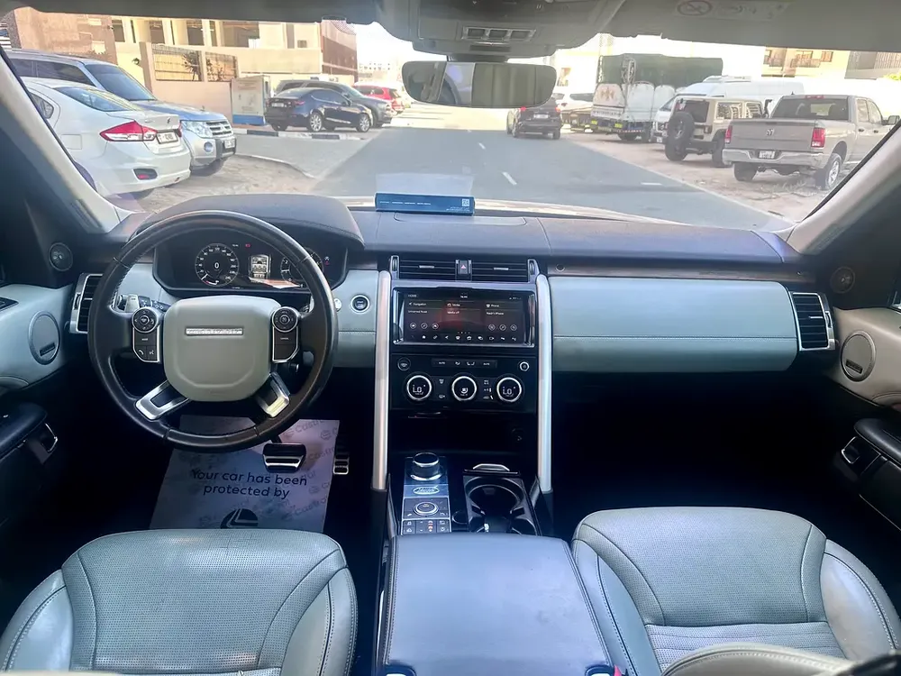 2018 Land Rover Discovery HSE Si6 | GCC Specs | Pristine Condition - Image 6