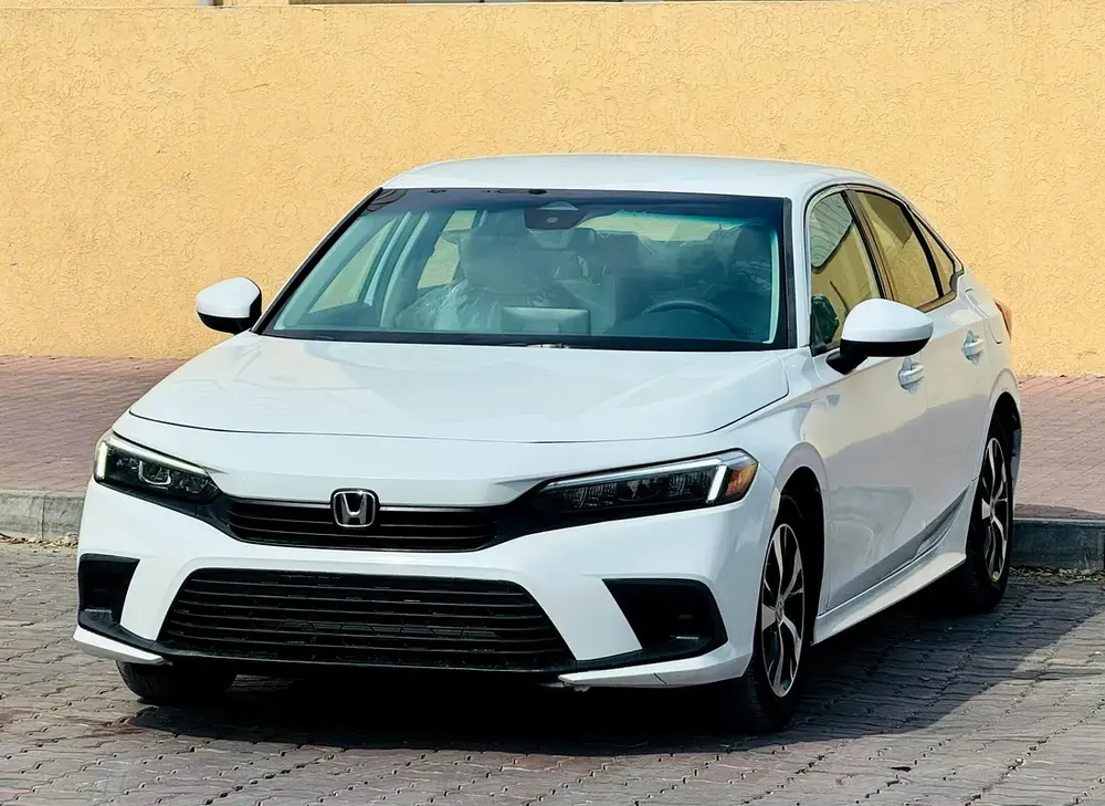 2023 Honda Civic LX - American Specs - Like New! - Image 9
