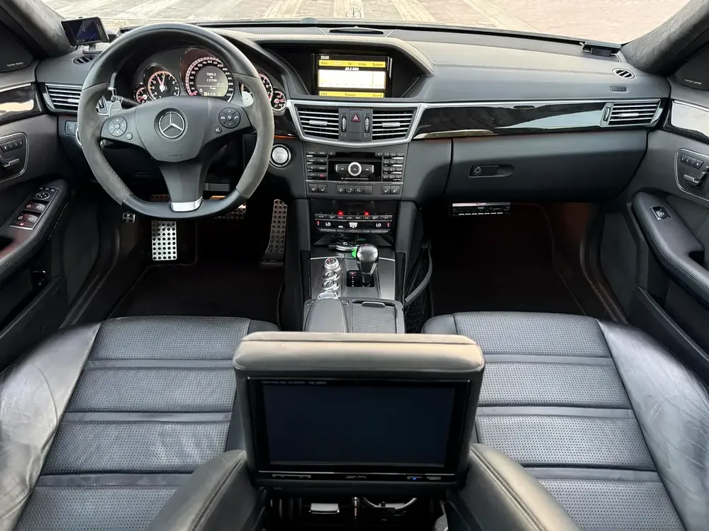MERCEDES BENZ E63 AMG MODEL 2010 JAPAN IMPORT - Image 13