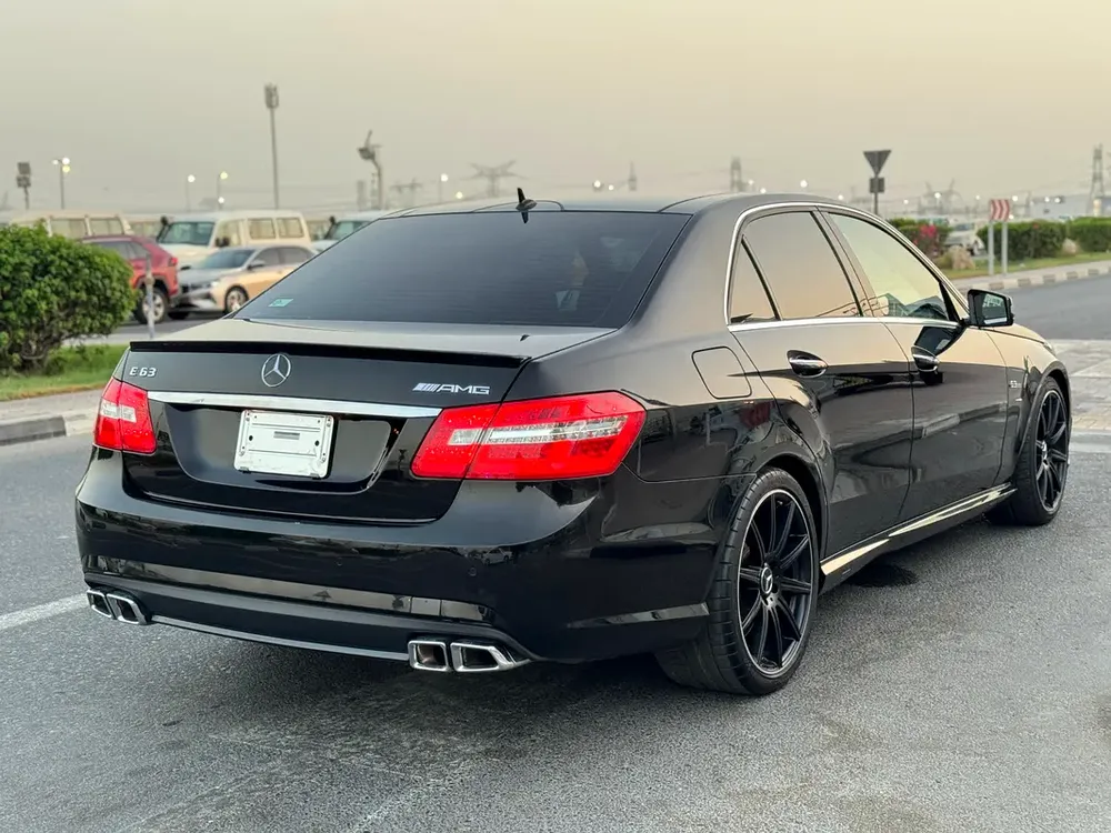 MERCEDES BENZ E63 AMG MODEL 2010 JAPAN IMPORT - Image 4