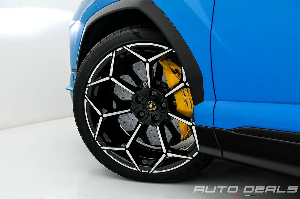 2024 Lamborghini Urus Performante | Extremely Low mileage | Fully Loaded | Best in Class | 4.0L V8 - Image 13