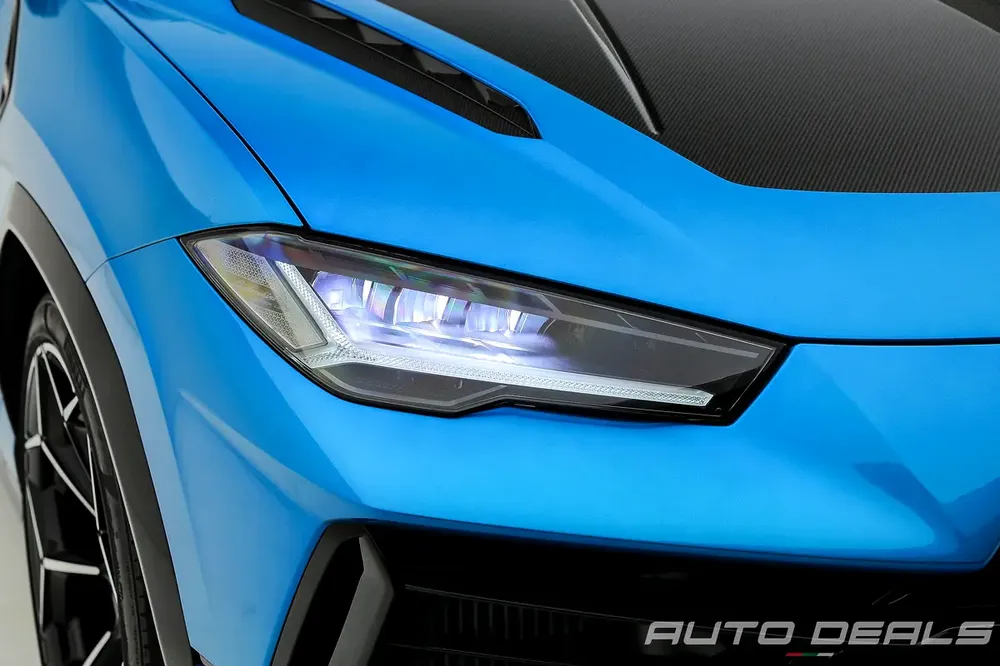 2024 Lamborghini Urus Performante | Extremely Low mileage | Fully Loaded | Best in Class | 4.0L V8 - Image 9