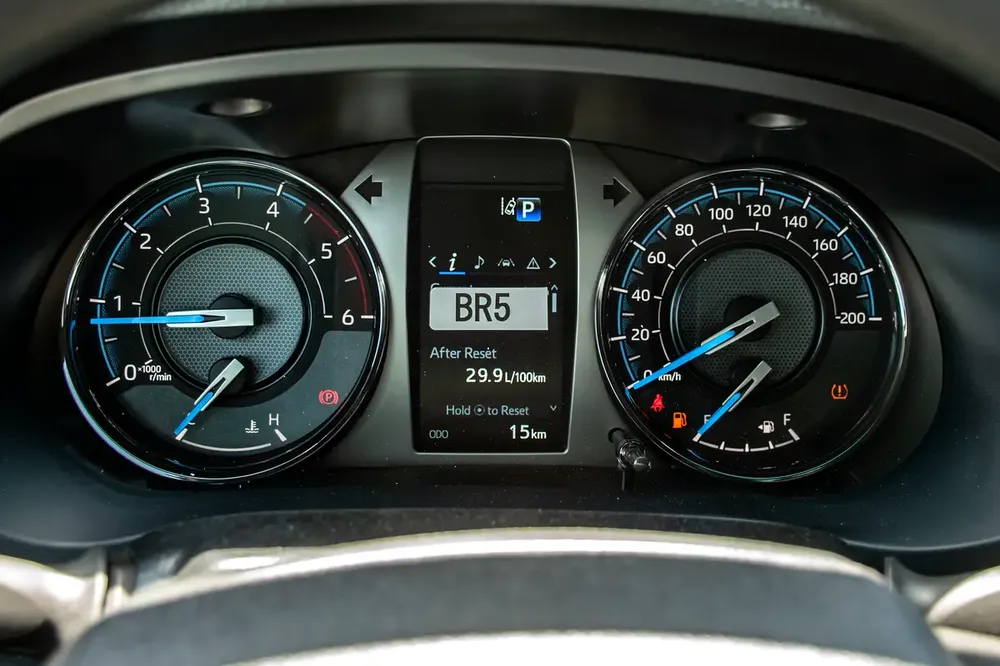 DIESEL Toyota Hilux Adventure 2026 GCC Specs - Brand New - Image 10