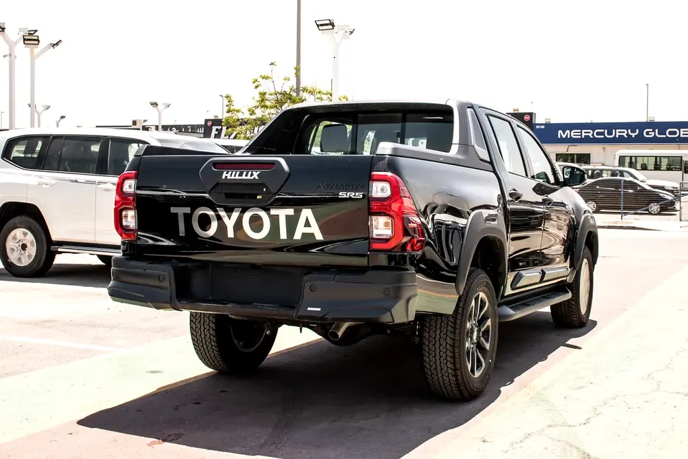 DIESEL Toyota Hilux Adventure 2026 GCC Specs - Brand New - Image 7