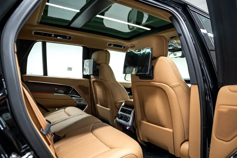 2024 Land Rover Range Rover - Brand New - GCC Spec - Lease to Own and Warranty Available - Image 12