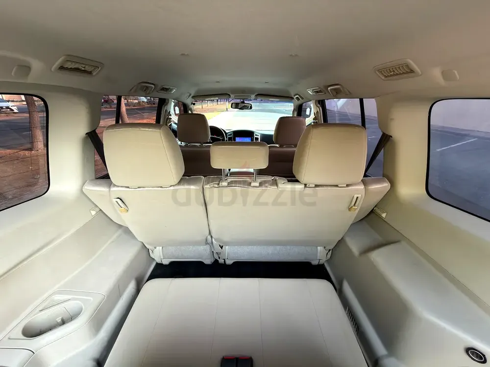 Gulf Specs 2015 Mitsubishi Pajero 3.5L 7-Seater in Good Condition - Image 11