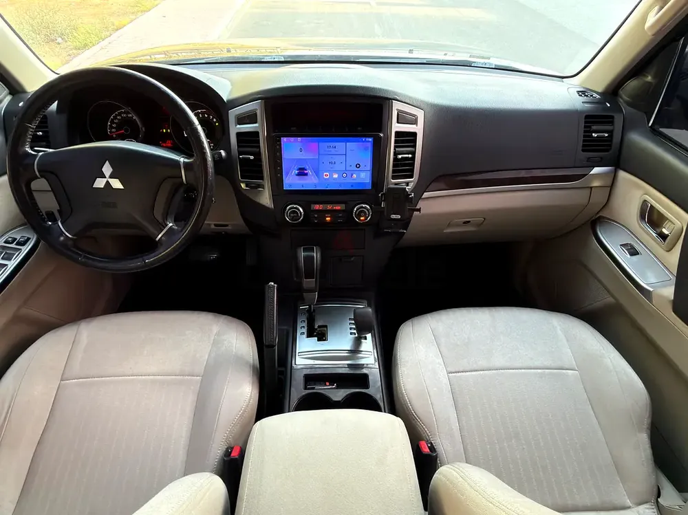 Gulf Specs 2015 Mitsubishi Pajero 3.5L 7-Seater in Good Condition - Image 13