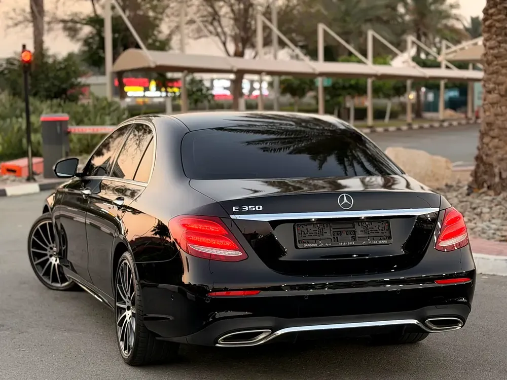 Mercedes-Benz E-Class E 350 | GCC Specs—Full service history - Image 11