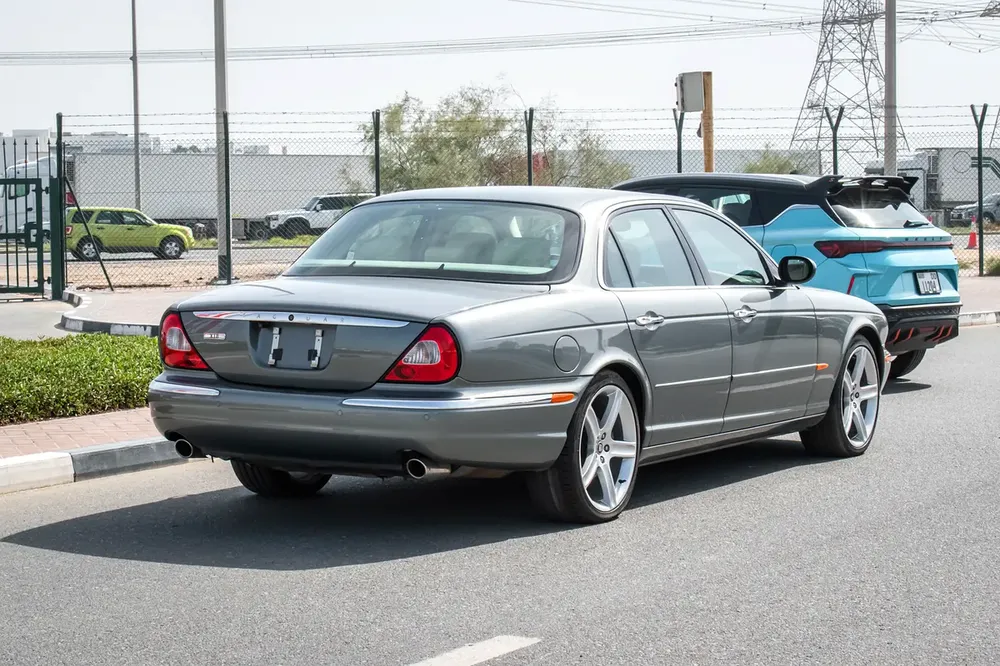2006 - JAGUAR XJ8 - GOOD CONDITION - ONLY 43,000 KM - Image 7