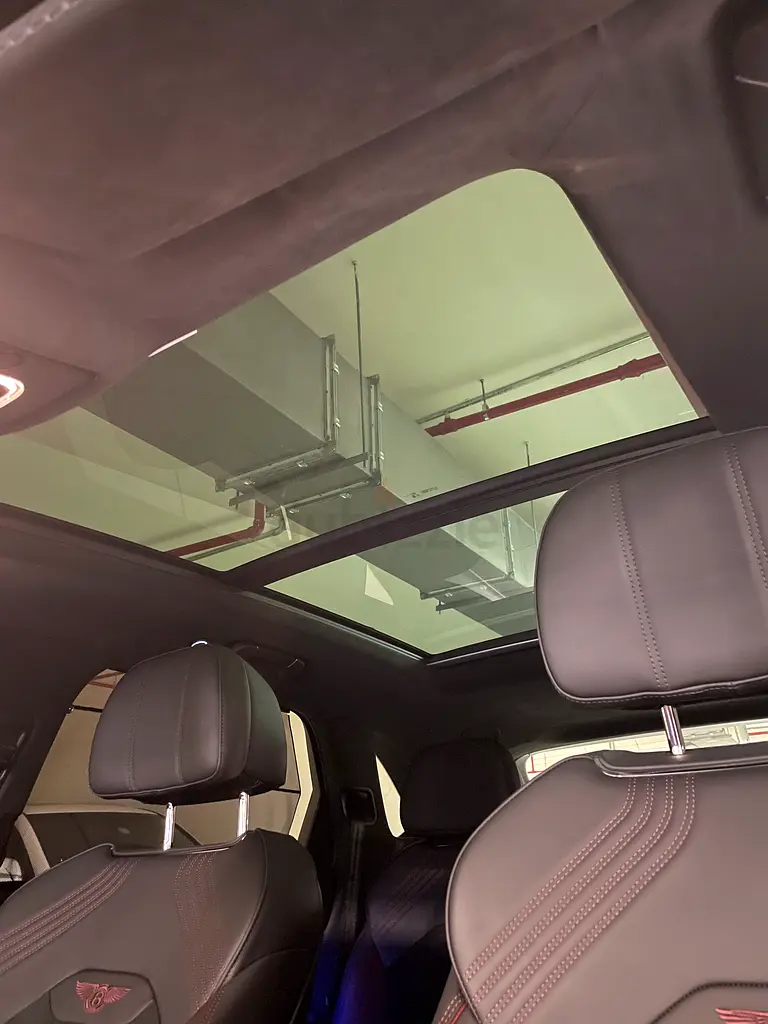 Bentley Bentayga S V8 2023 | Low KM | GCC | Grey - Image 15