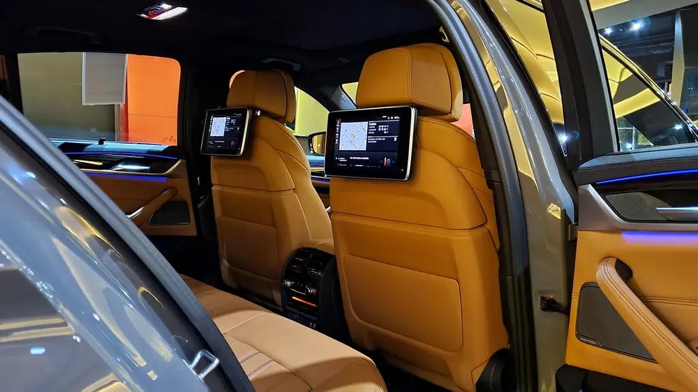 BMW 5-Series 530i M-Kit 2021 GCC 0% D:P EMI Starts from 1800 - Image 16