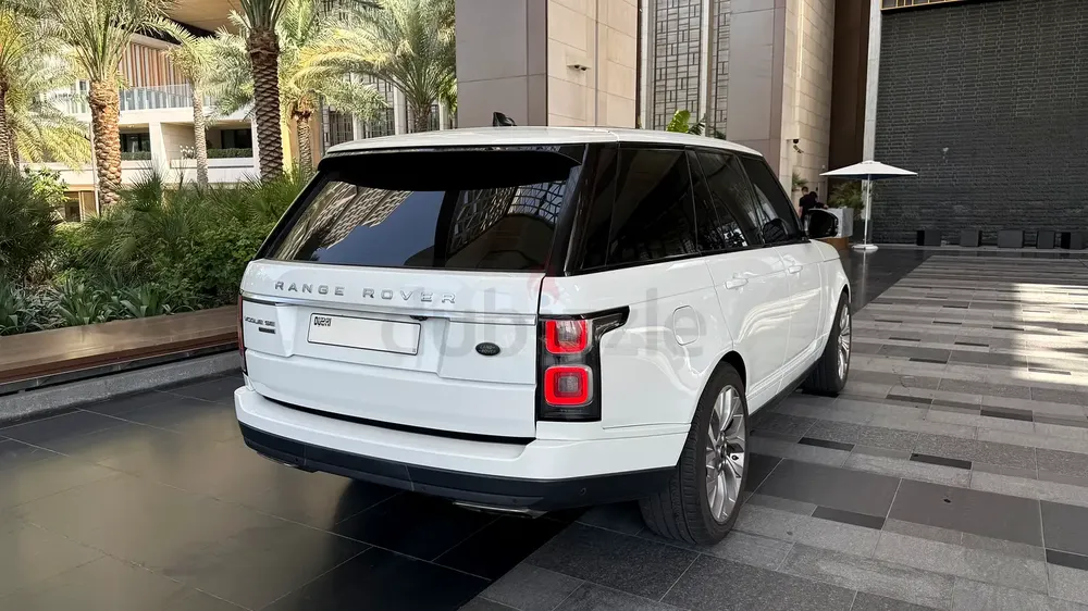 2018 Range Rover Vogue SE Supercharged | Al Tayer Warranty - Image 4