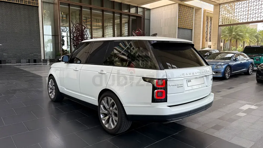 2018 Range Rover Vogue SE Supercharged | Al Tayer Warranty - Image 5