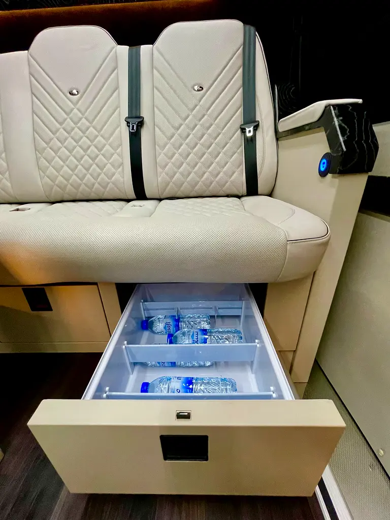 2024 VVIP MERCEDES SPRINTER with Bathroom, Additional AC and Air Suspension - 2 Years Warranty VLINE - Image 15
