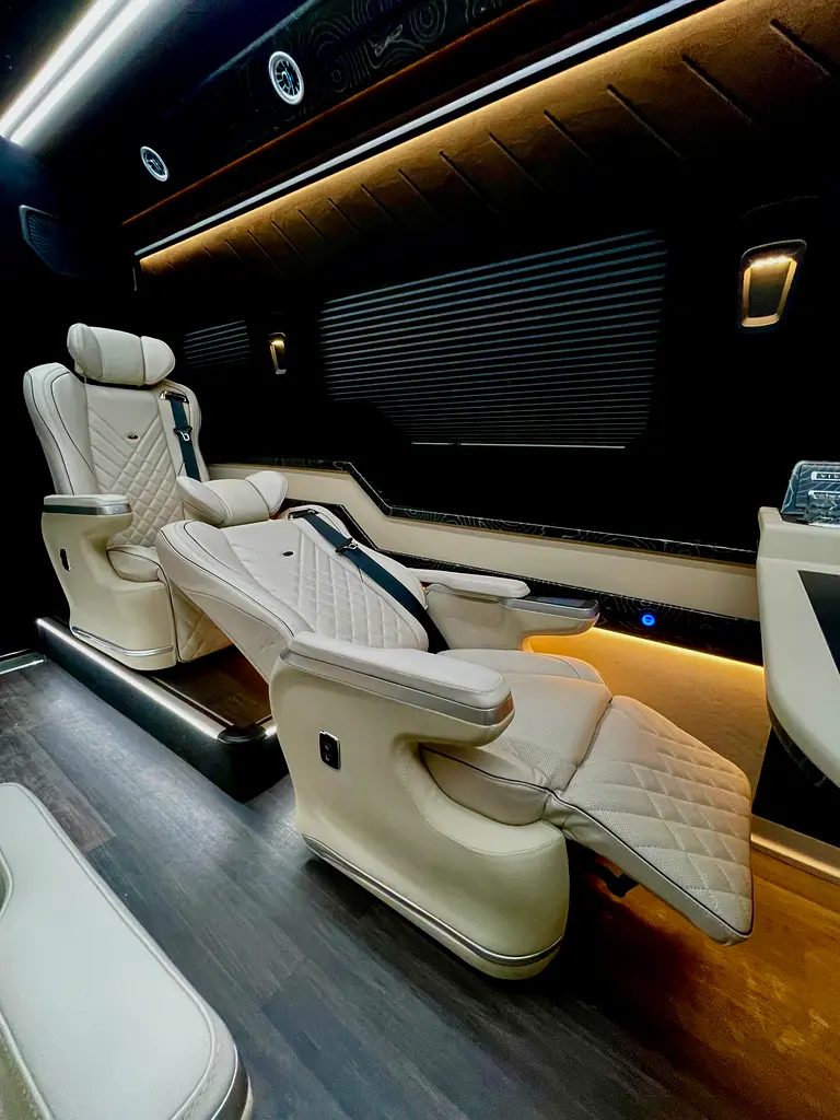 2024 VVIP MERCEDES SPRINTER with Bathroom, Additional AC and Air Suspension - 2 Years Warranty VLINE - Image 7