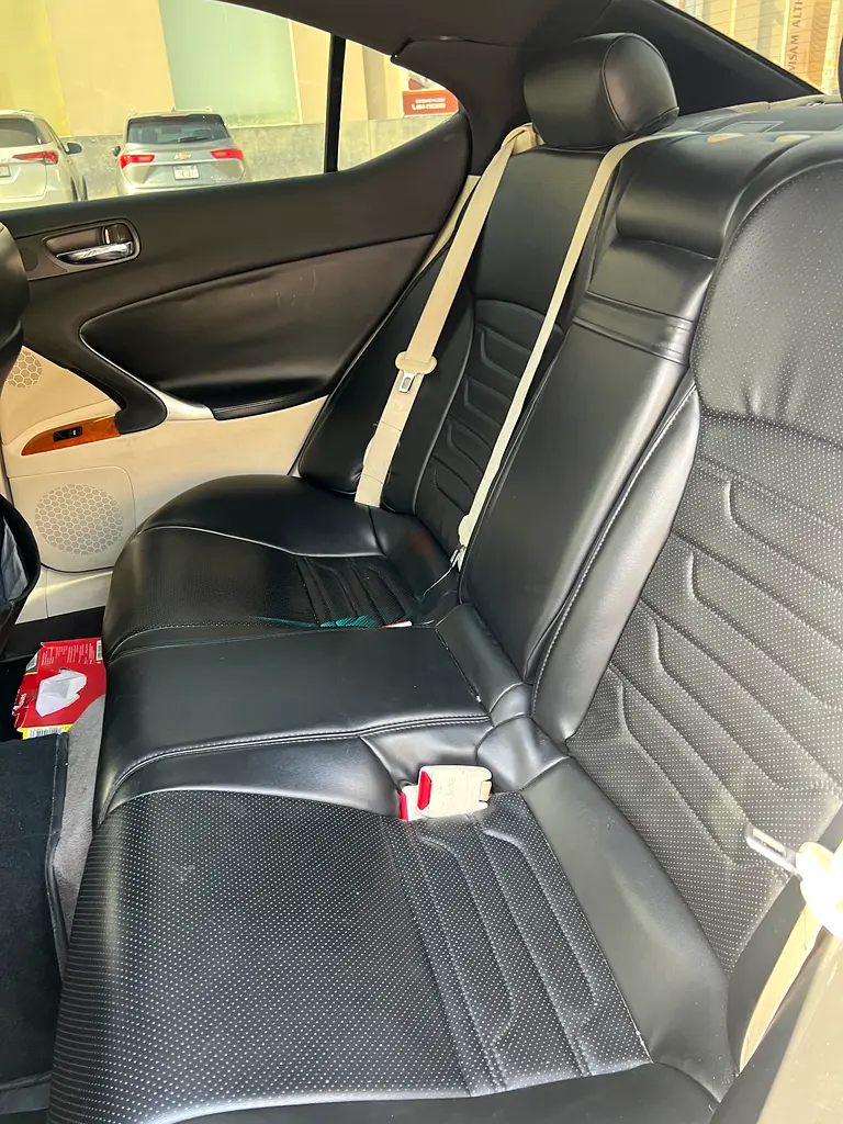 Well Maintained 2009 Lexus IS 300 | GCC Specs | Reliable Luxury - Image 16