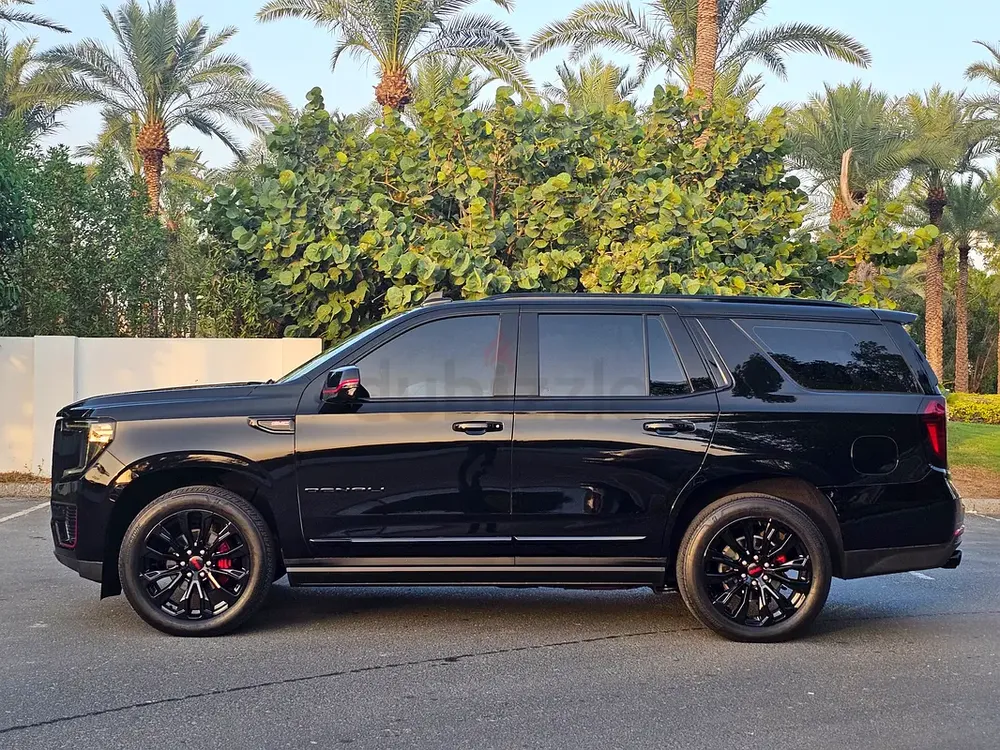 GMC YUKON DENALI ORIGINAL BLACK EDITION - Image 6