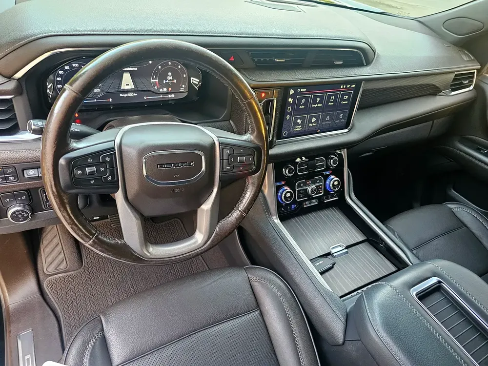 GMC YUKON DENALI ORIGINAL BLACK EDITION - Image 9